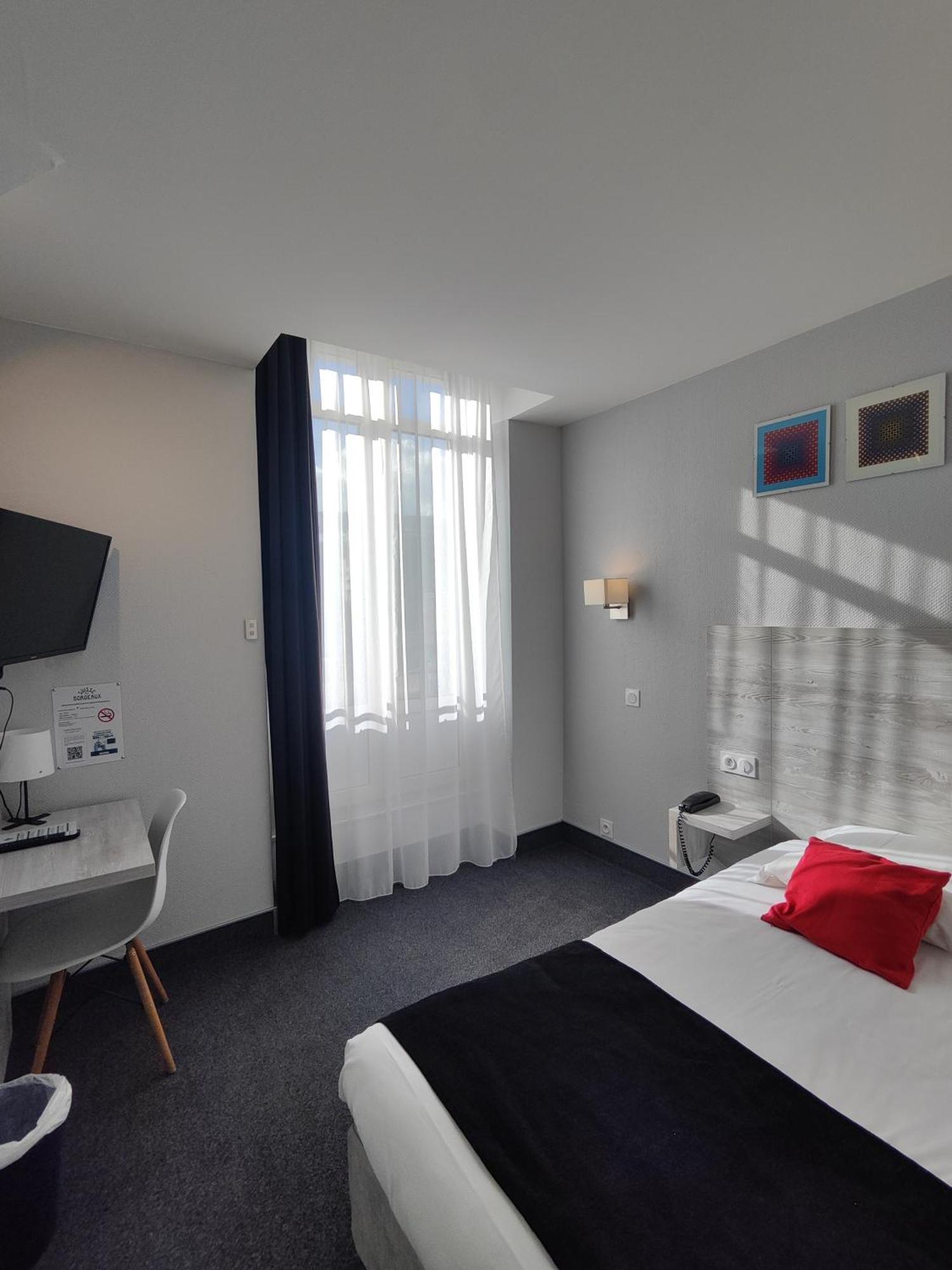 Hotel Campanile Grenoble Centre Gare Esterno foto