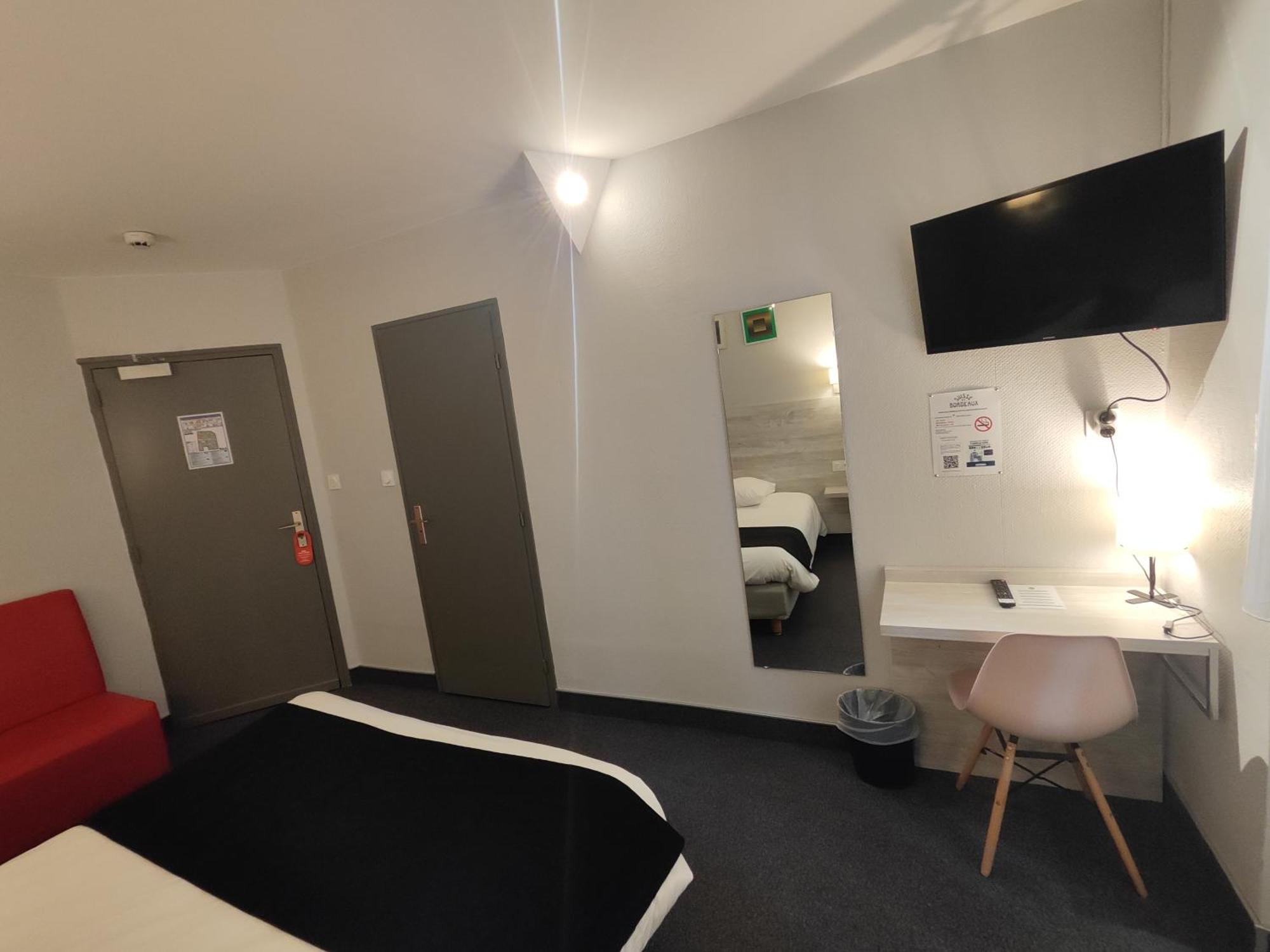 Hotel Campanile Grenoble Centre Gare Esterno foto